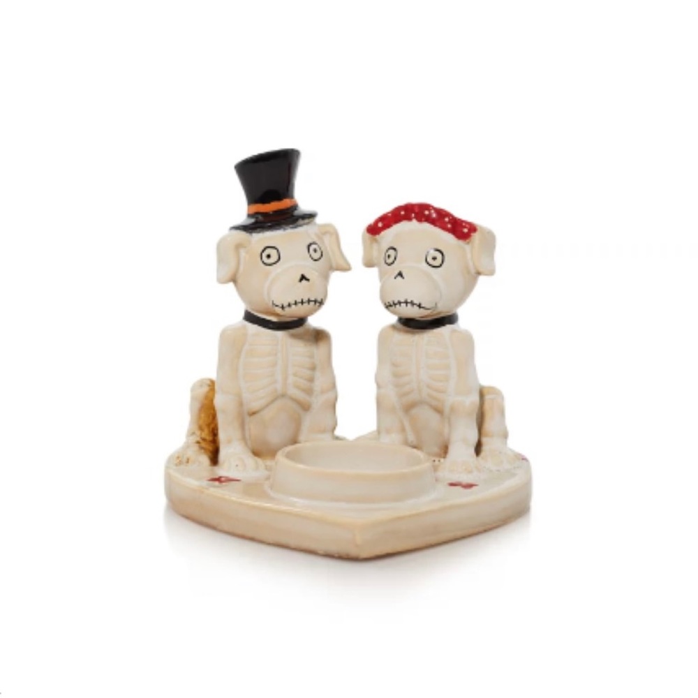 Yankee Candle Boney Bunch Celebrations Bonesy Couple Tea Light Holder Halloween